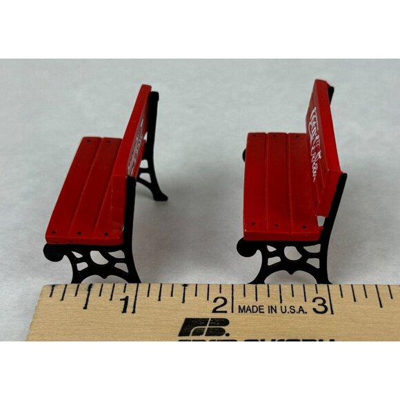 Coca-Cola Town Square Collection Figurine Set With Benches 1994 Snowbear Vintage - Picture 15 of 15